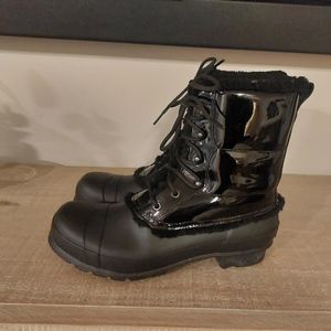 Hunter snow boots